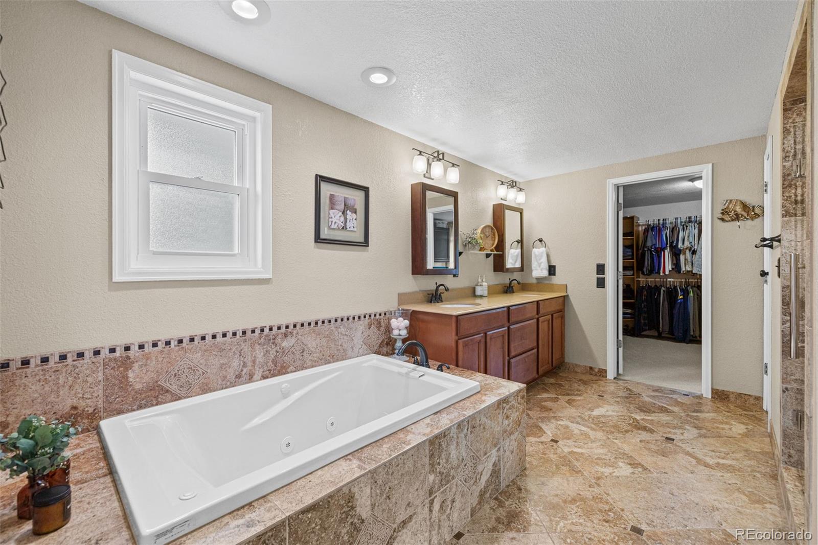 MLS Image #18 for 8873 s balsam street,littleton, Colorado