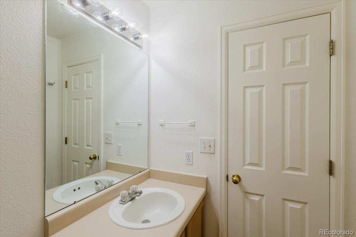 MLS Image #16 for 19970  latigo lane,parker, Colorado