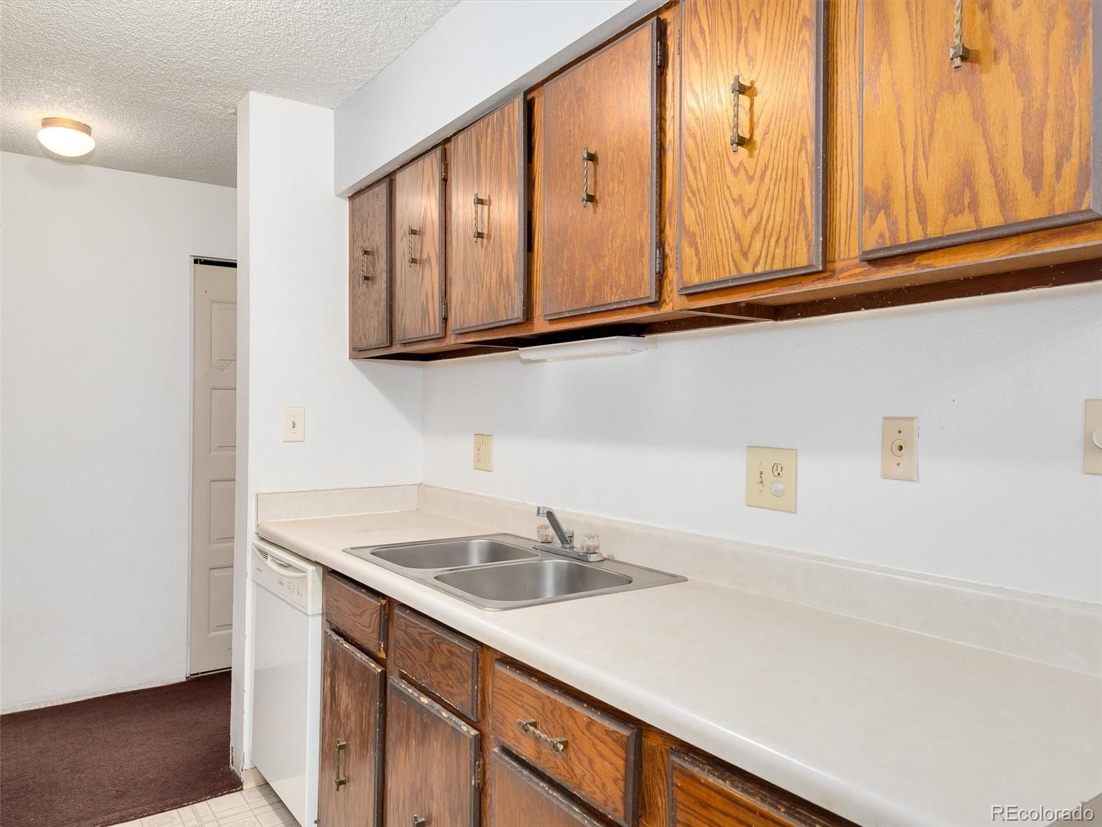 MLS Image #7 for 7755 e quincy avenue 102,denver, Colorado