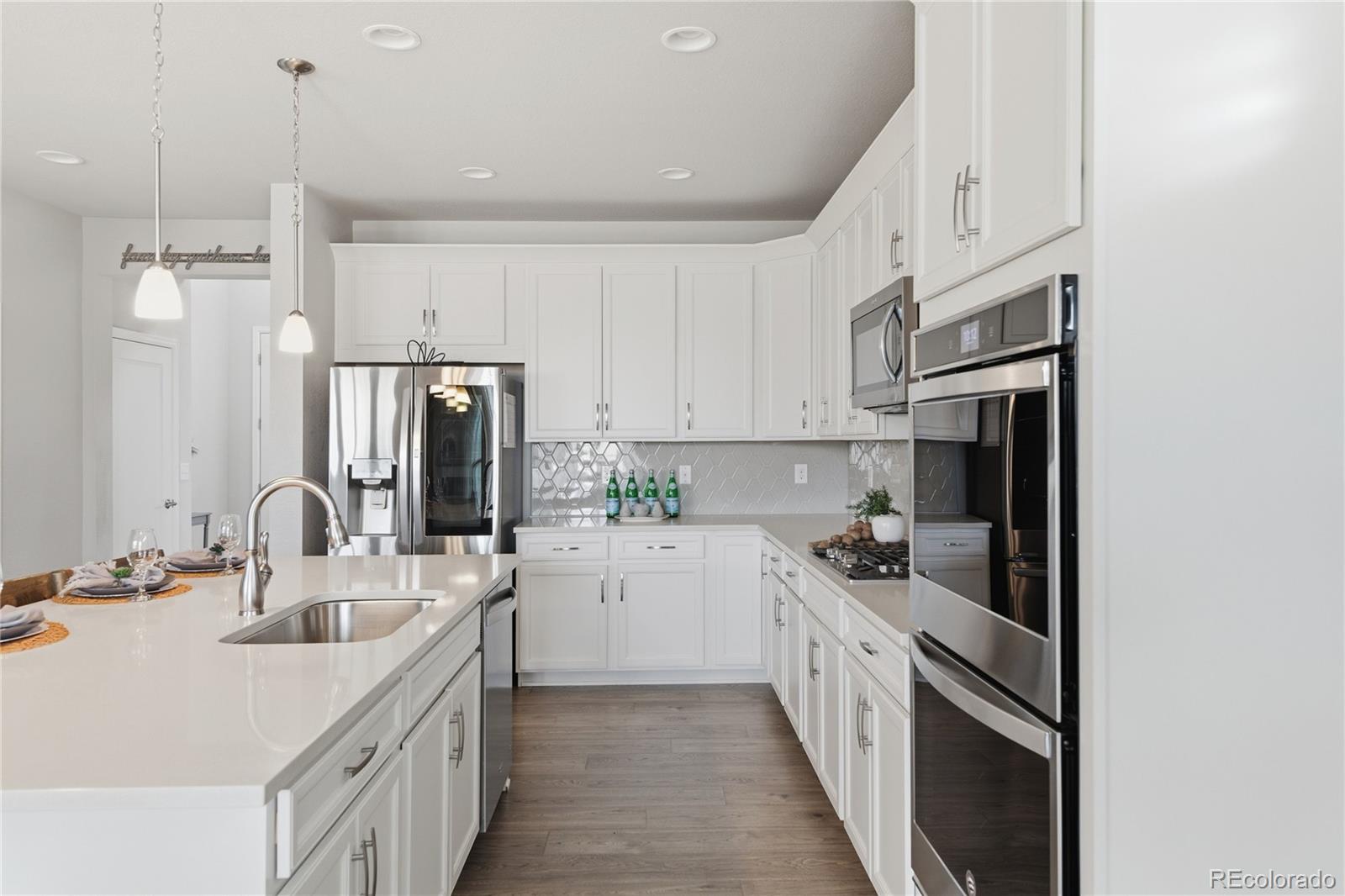 MLS Image #8 for 27141 e frost place,aurora, Colorado