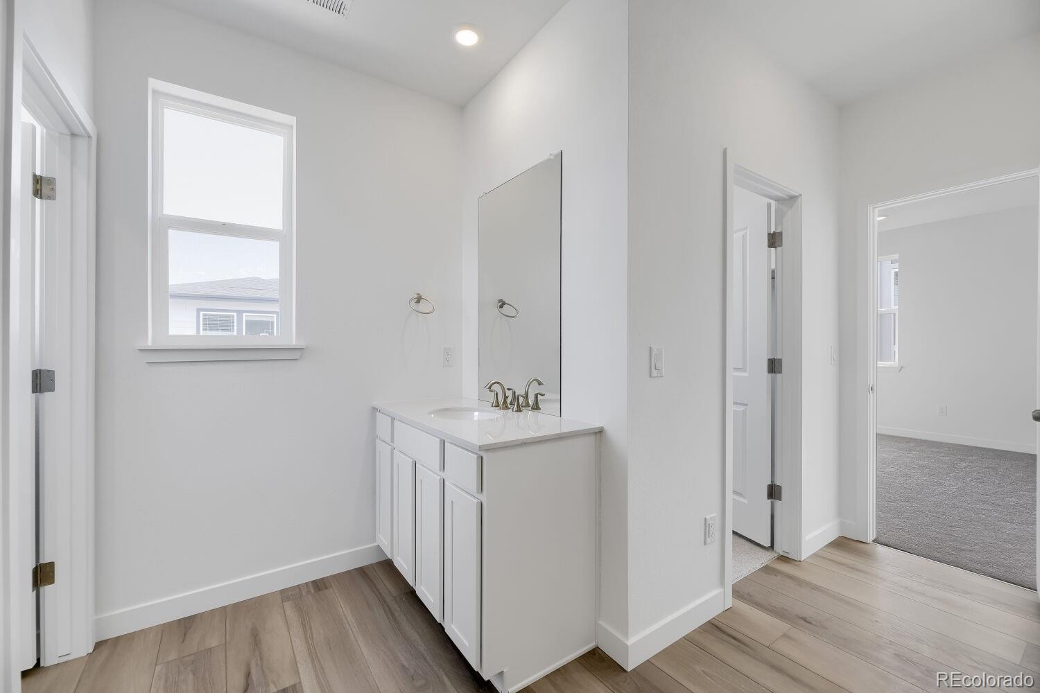 MLS Image #10 for 7717 s mobile way,centennial, Colorado