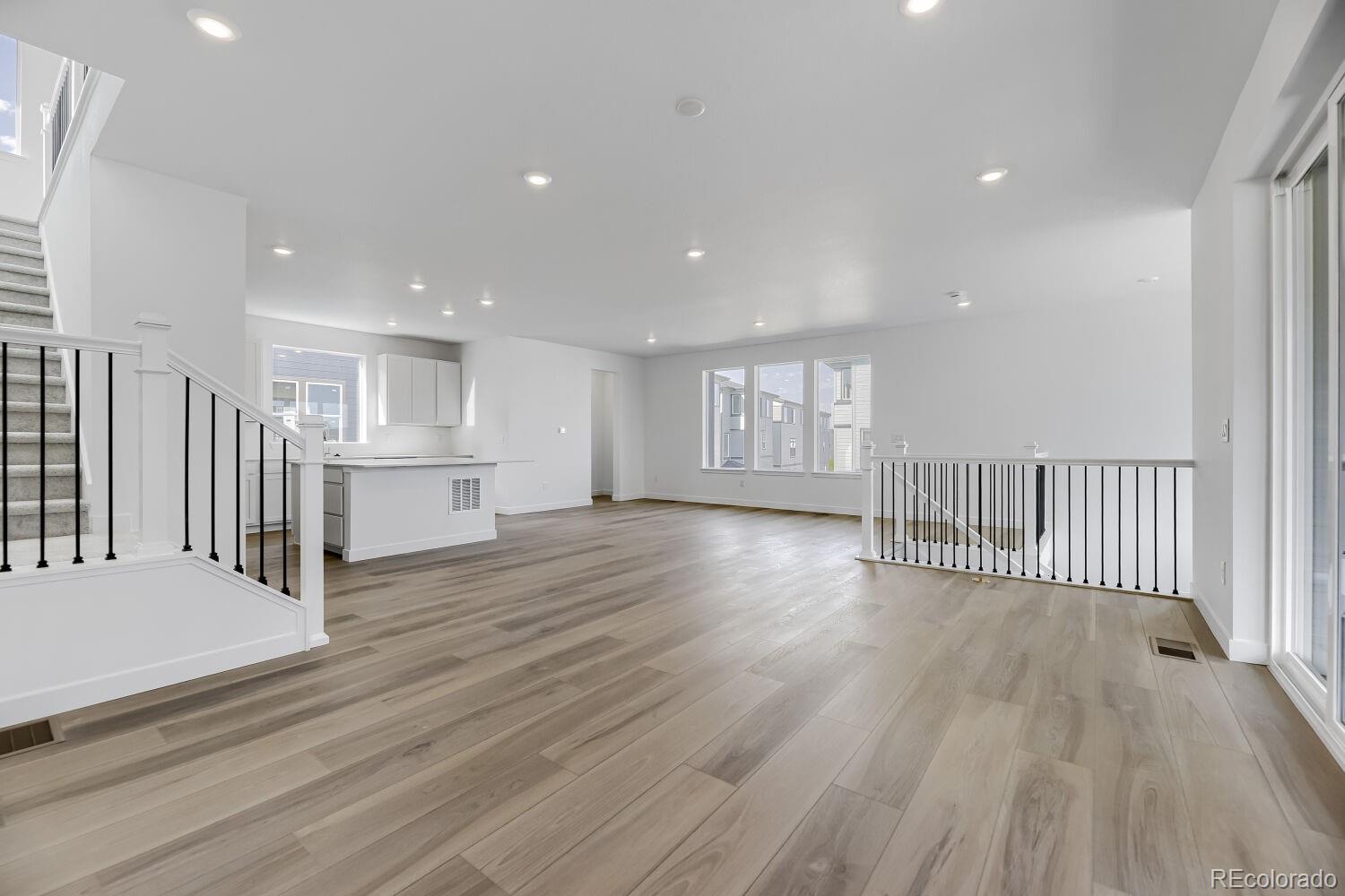 MLS Image #2 for 7717 s mobile way,centennial, Colorado