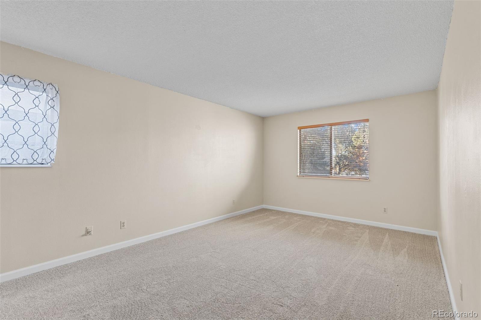 MLS Image #22 for 921  walden street 108,aurora, Colorado
