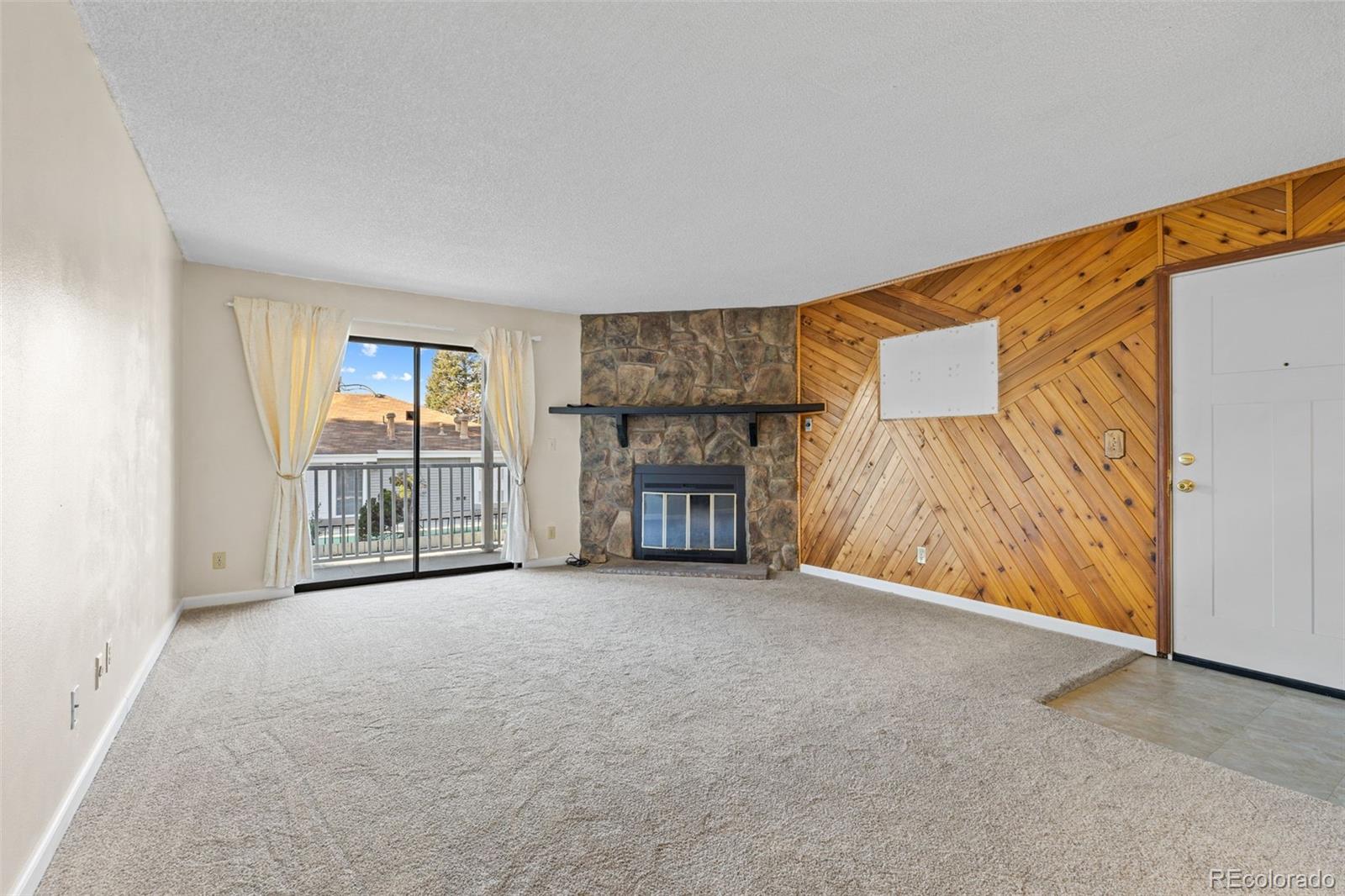MLS Image #6 for 921  walden street 108,aurora, Colorado