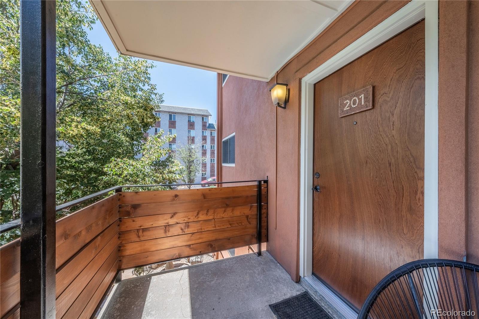 MLS Image #5 for 20 s logan street 201,denver, Colorado