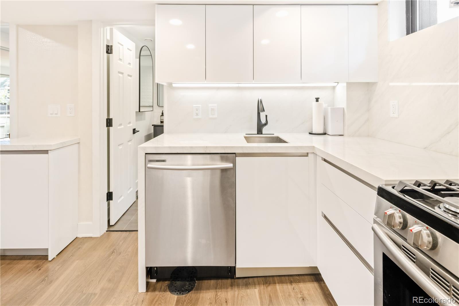 MLS Image #28 for 1453 s lafayette street,denver, Colorado