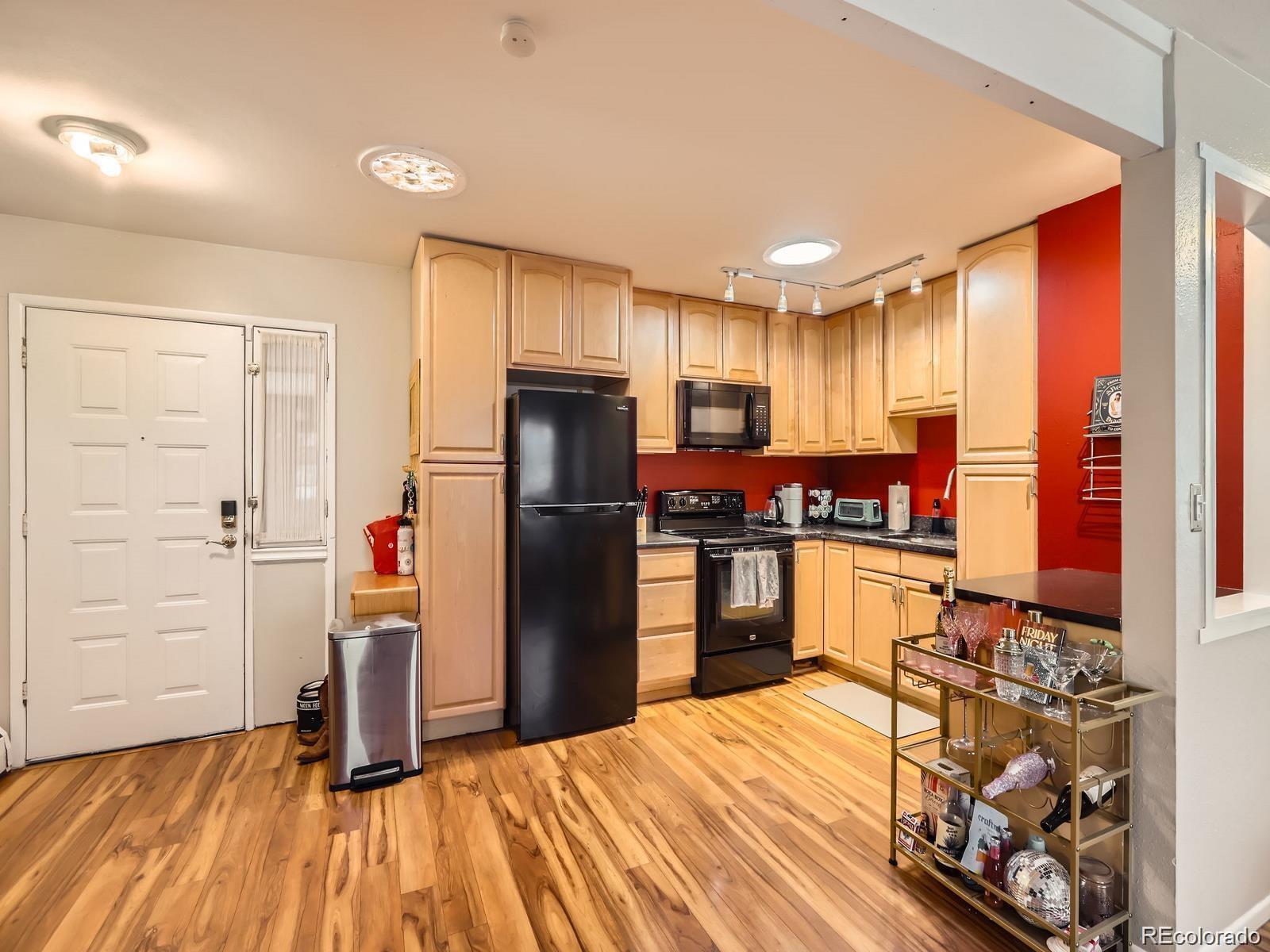 MLS Image #7 for 625  pearl street,boulder, Colorado
