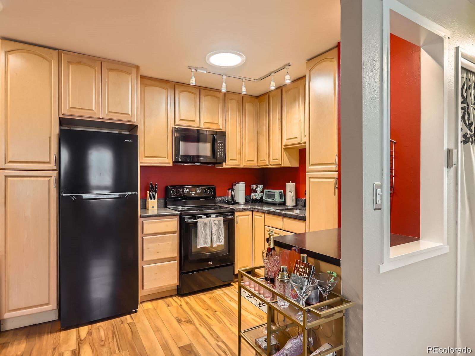 MLS Image #9 for 625  pearl street,boulder, Colorado