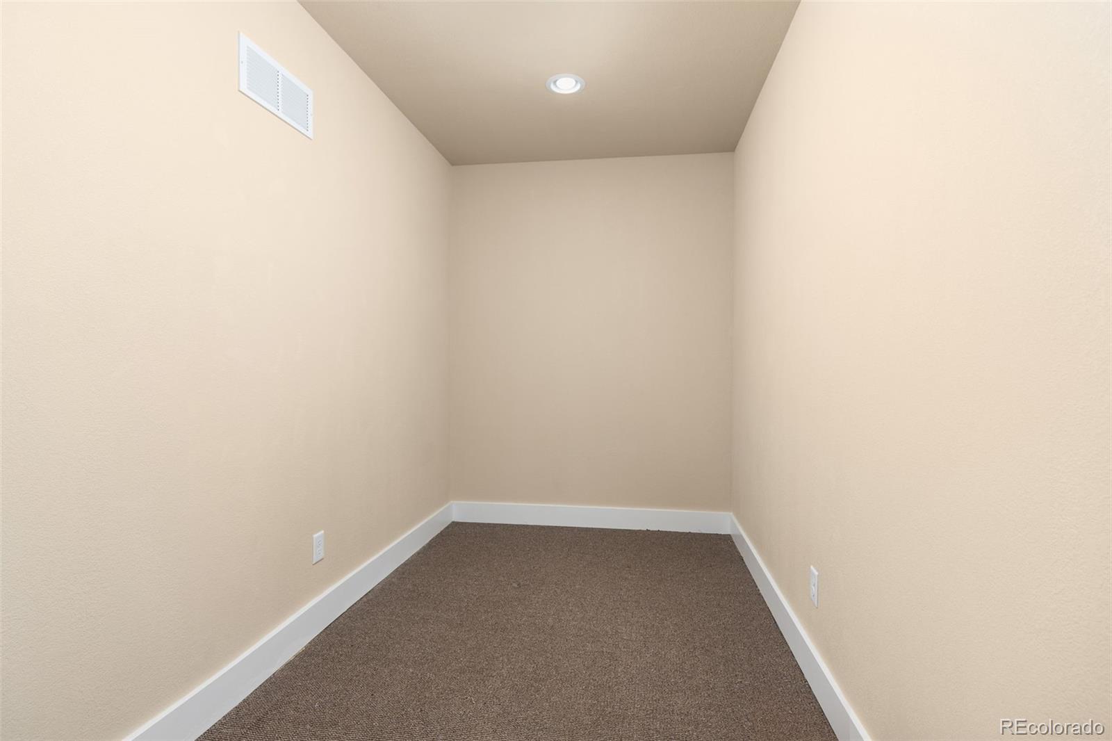 MLS Image #32 for 335  kirkland lane,johnstown, Colorado