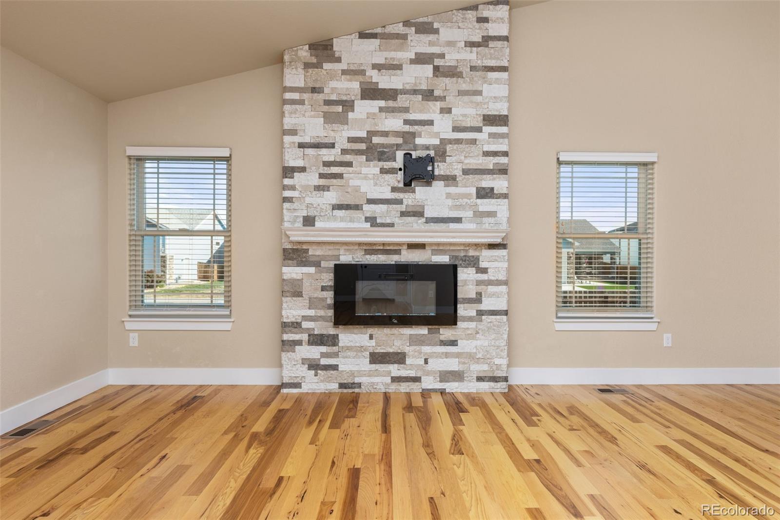 MLS Image #7 for 335  kirkland lane,johnstown, Colorado