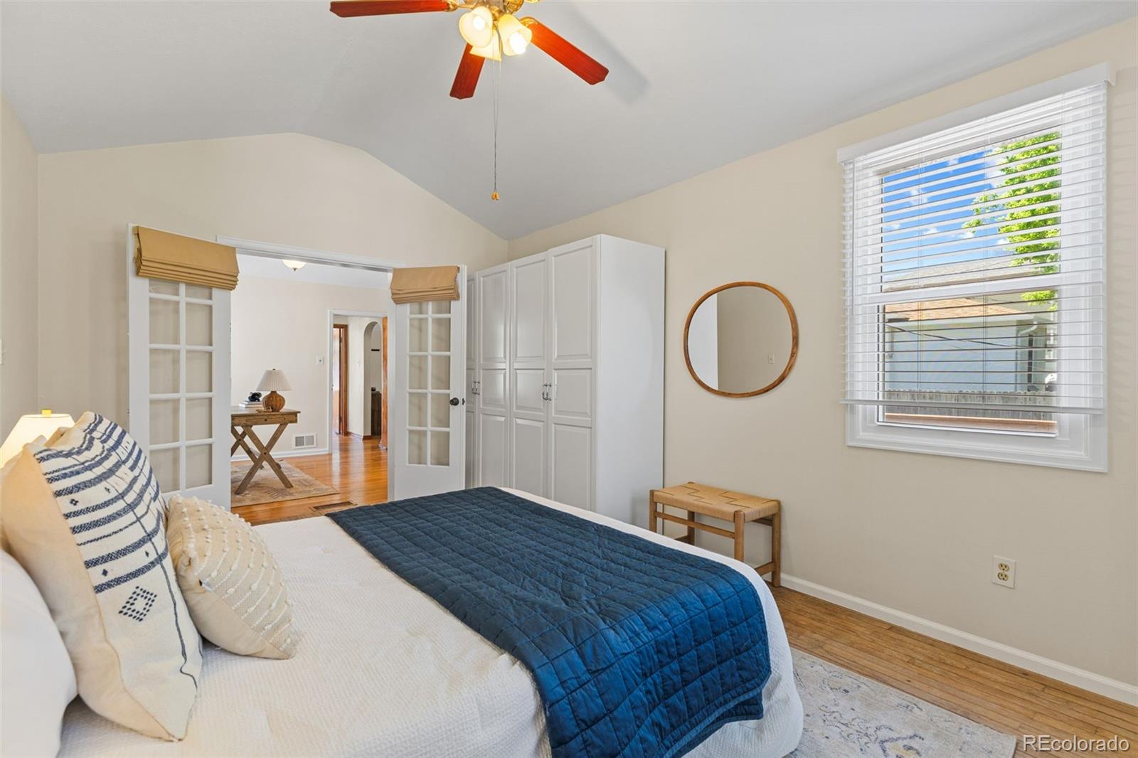 MLS Image #5 for 1129 n jasmine street,denver, Colorado