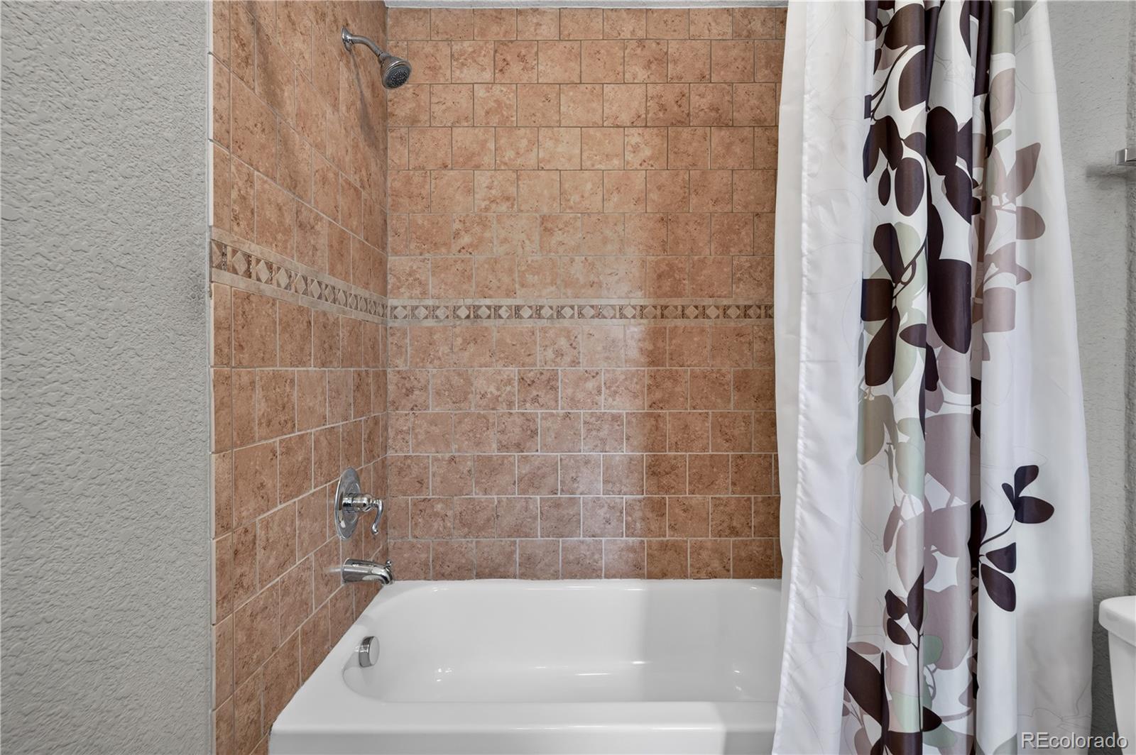 MLS Image #17 for 3038  california street,denver, Colorado