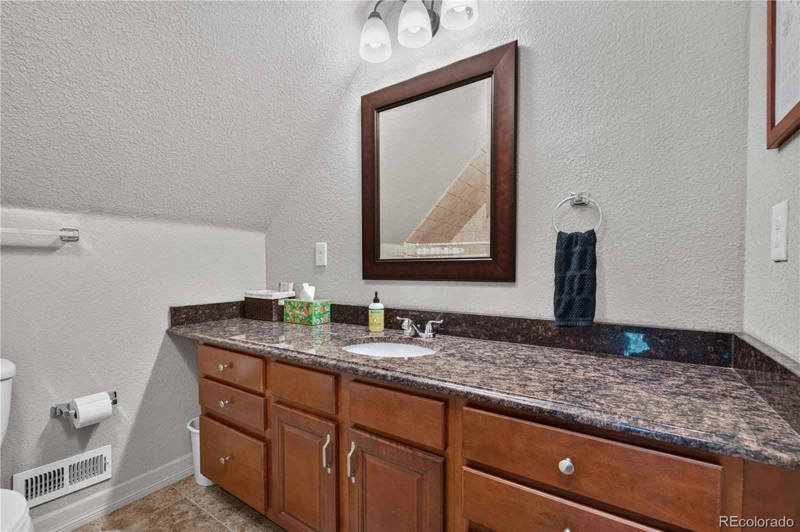 MLS Image #21 for 3038  california street,denver, Colorado