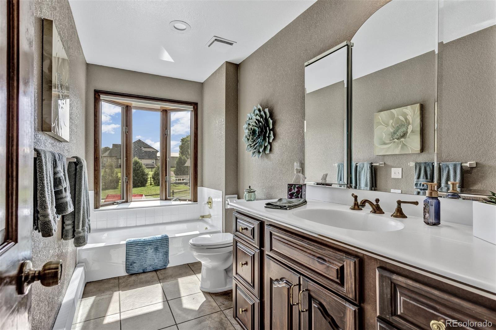 MLS Image #18 for 11480 w bear creek drive,lakewood, Colorado