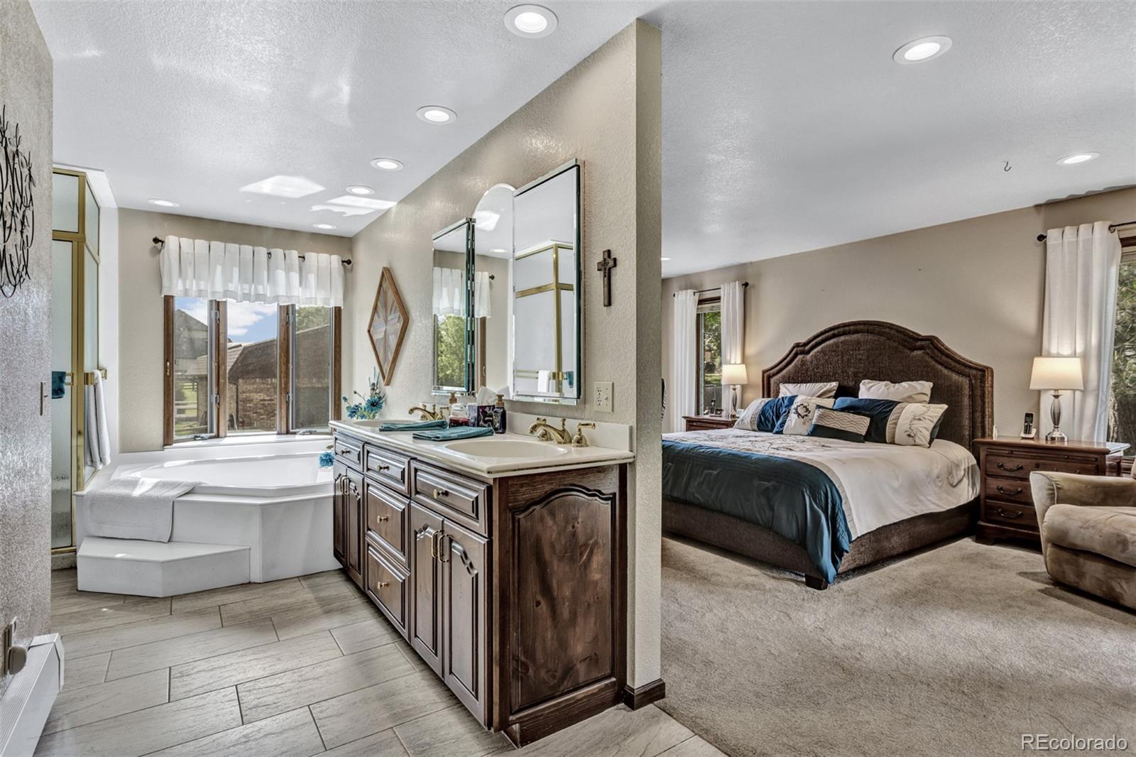 MLS Image #20 for 11480 w bear creek drive,lakewood, Colorado