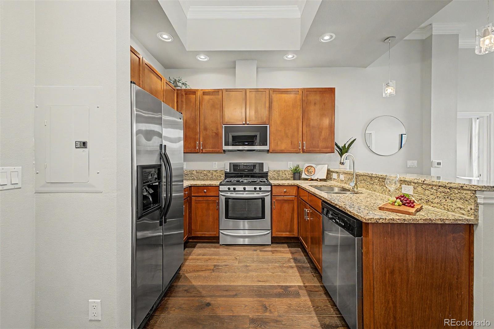MLS Image #6 for 1700 n emerson street,denver, Colorado