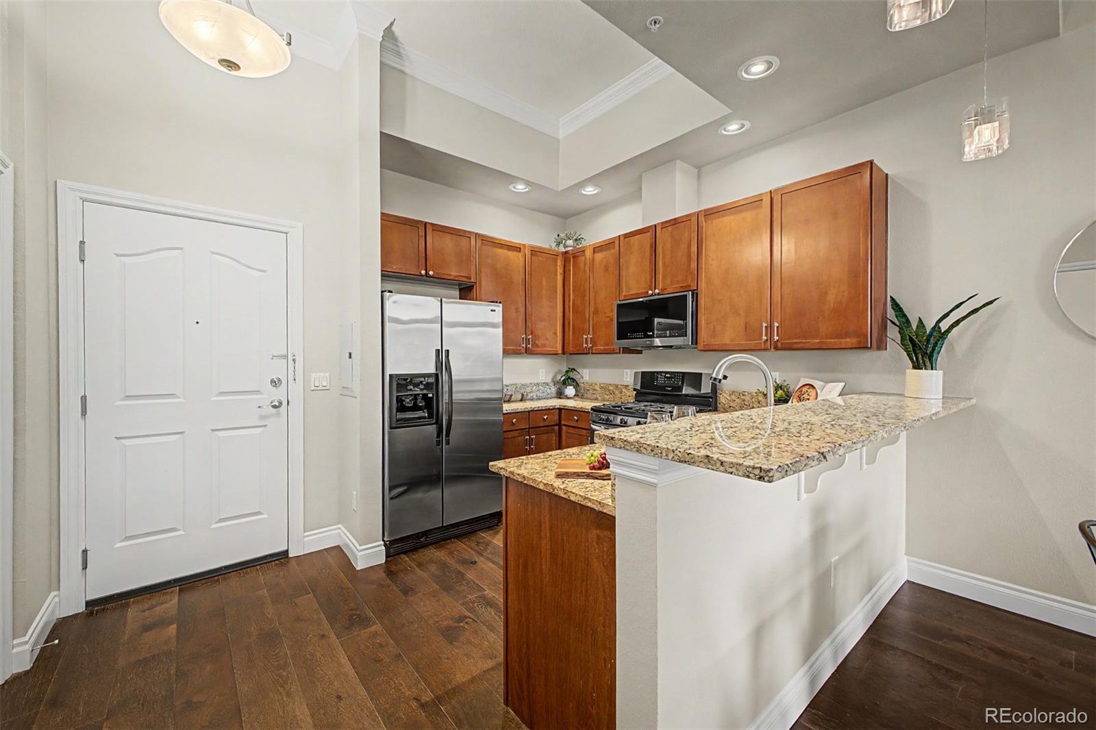 MLS Image #7 for 1700 n emerson street,denver, Colorado