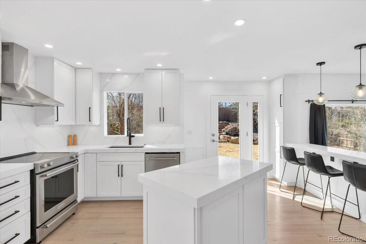 MLS Image #1 for 9421  crestmore way,highlands ranch, Colorado