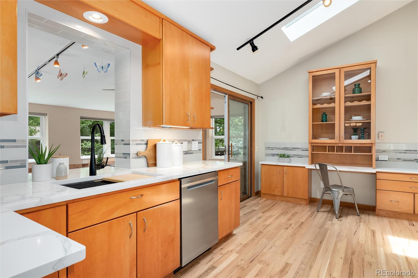 MLS Image #12 for 7910 w harvard place,lakewood, Colorado