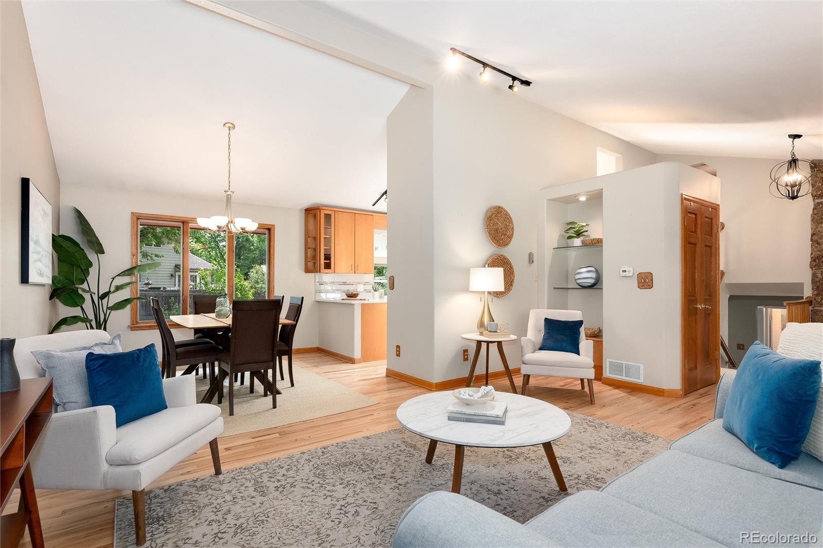 MLS Image #7 for 7910 w harvard place,lakewood, Colorado