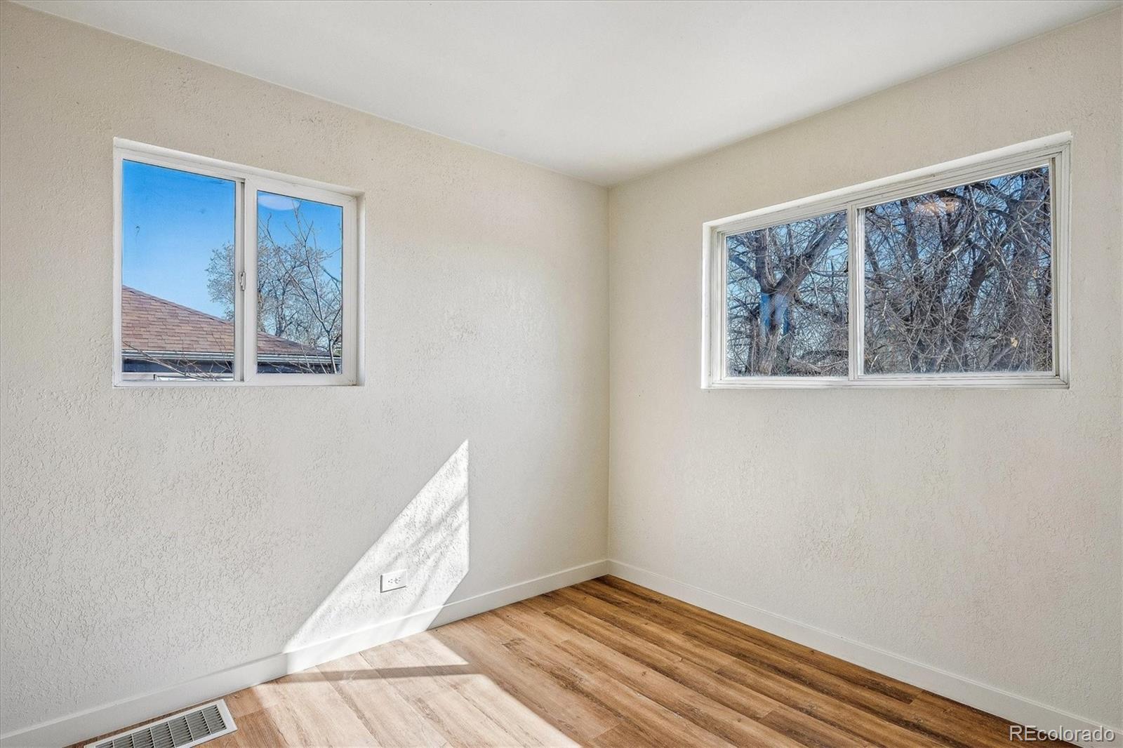 MLS Image #25 for 802  julian street,denver, Colorado