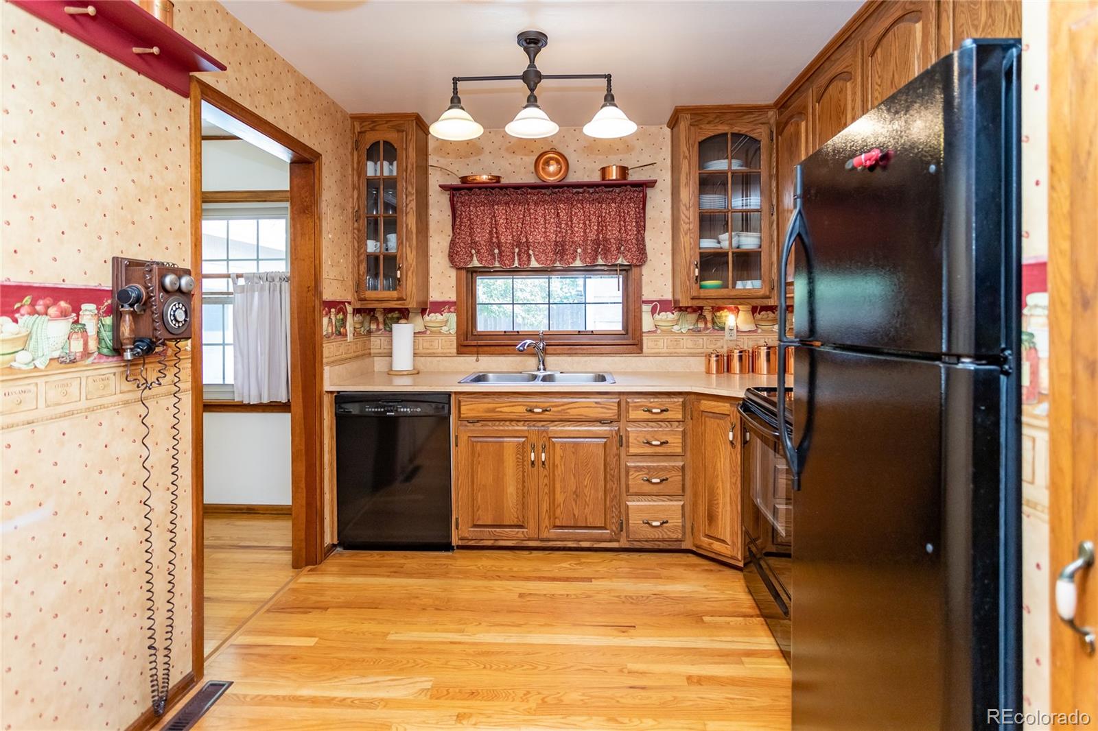 MLS Image #4 for 1715  bates drive,colorado springs, Colorado