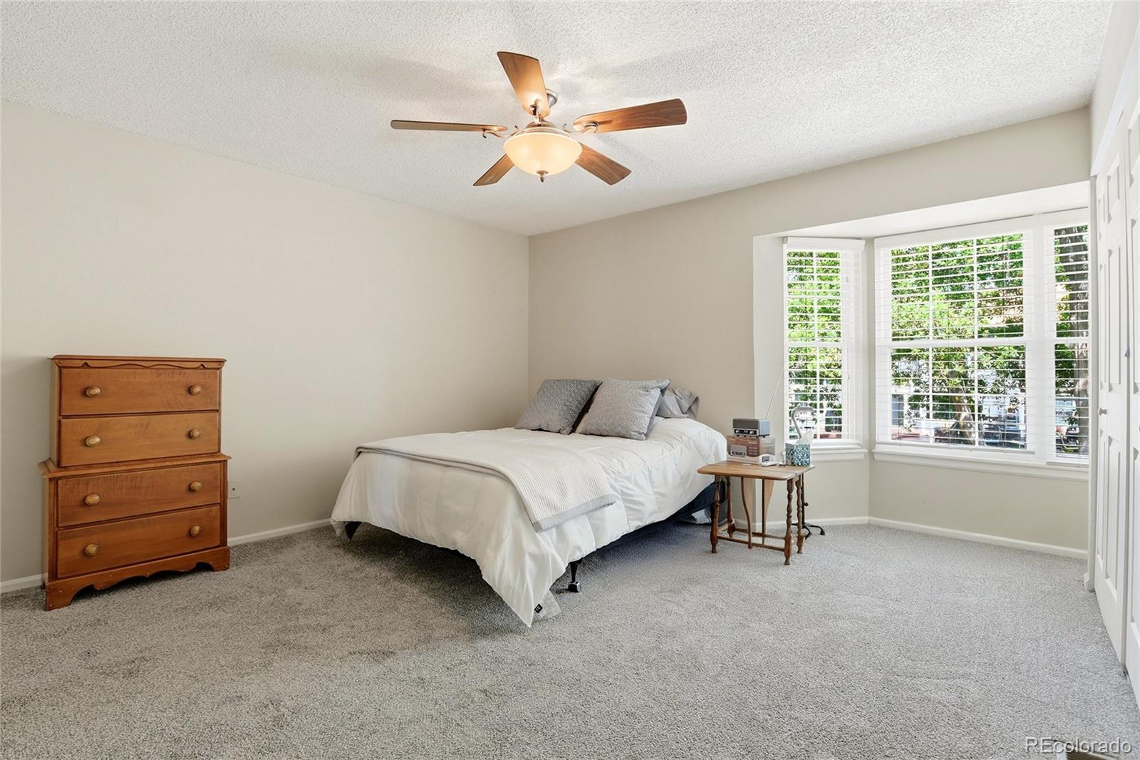 MLS Image #11 for 1566 s syracuse street,denver, Colorado