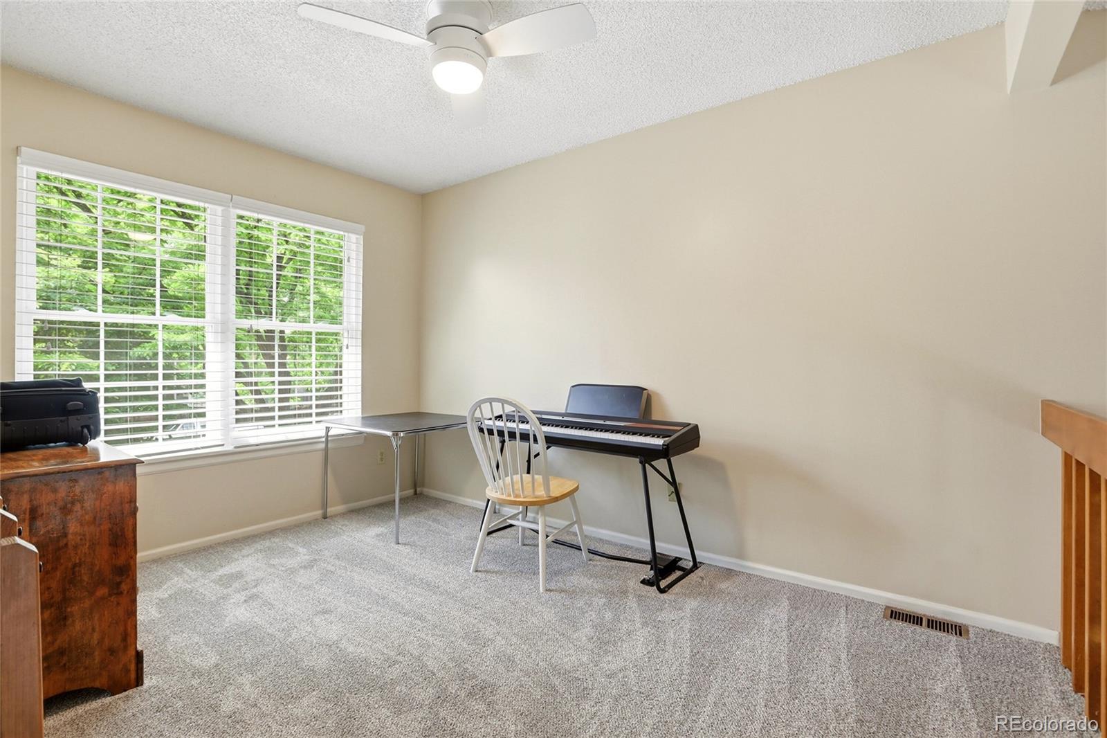 MLS Image #16 for 1566 s syracuse street,denver, Colorado