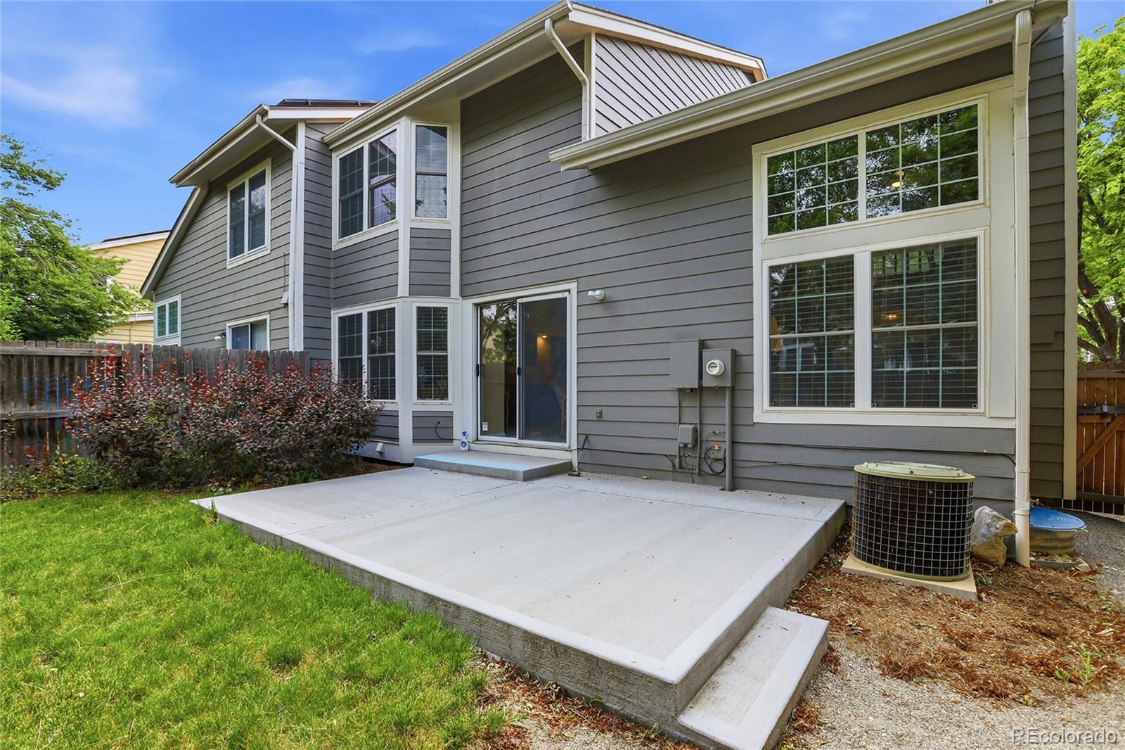 MLS Image #19 for 1566 s syracuse street,denver, Colorado