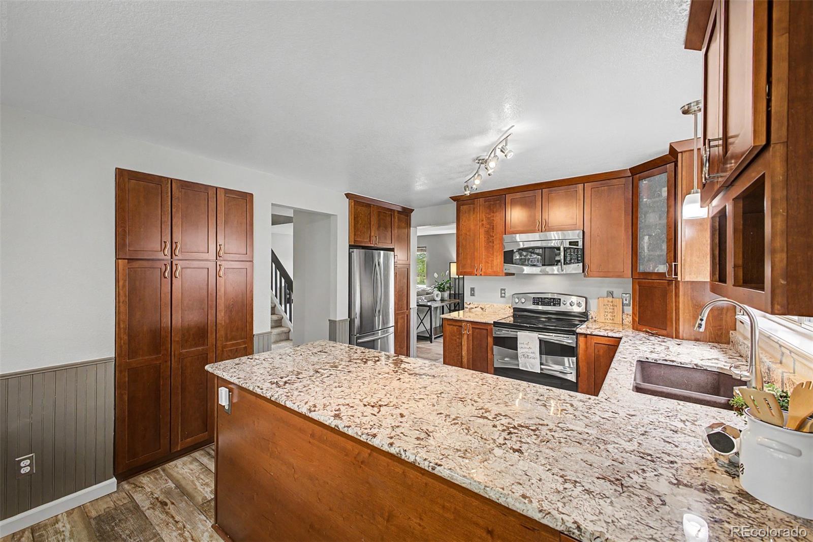 MLS Image #12 for 6242 s robb way,littleton, Colorado