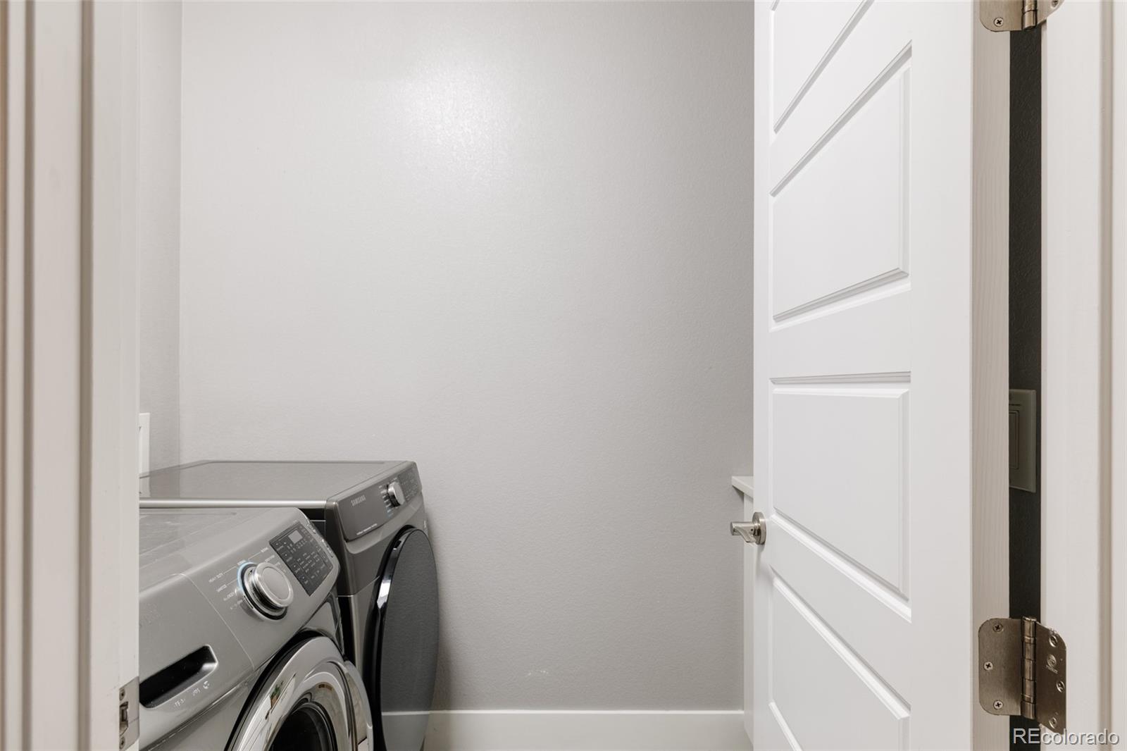 MLS Image #21 for 8910  beekman place,denver, Colorado