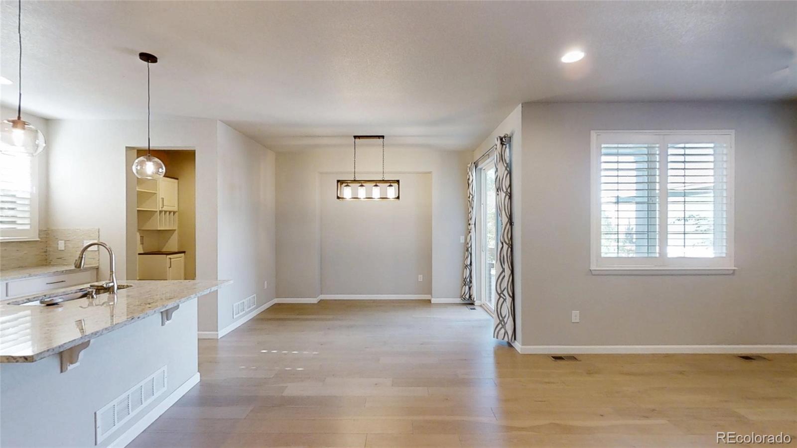 MLS Image #9 for 521 e hinsdale avenue,littleton, Colorado