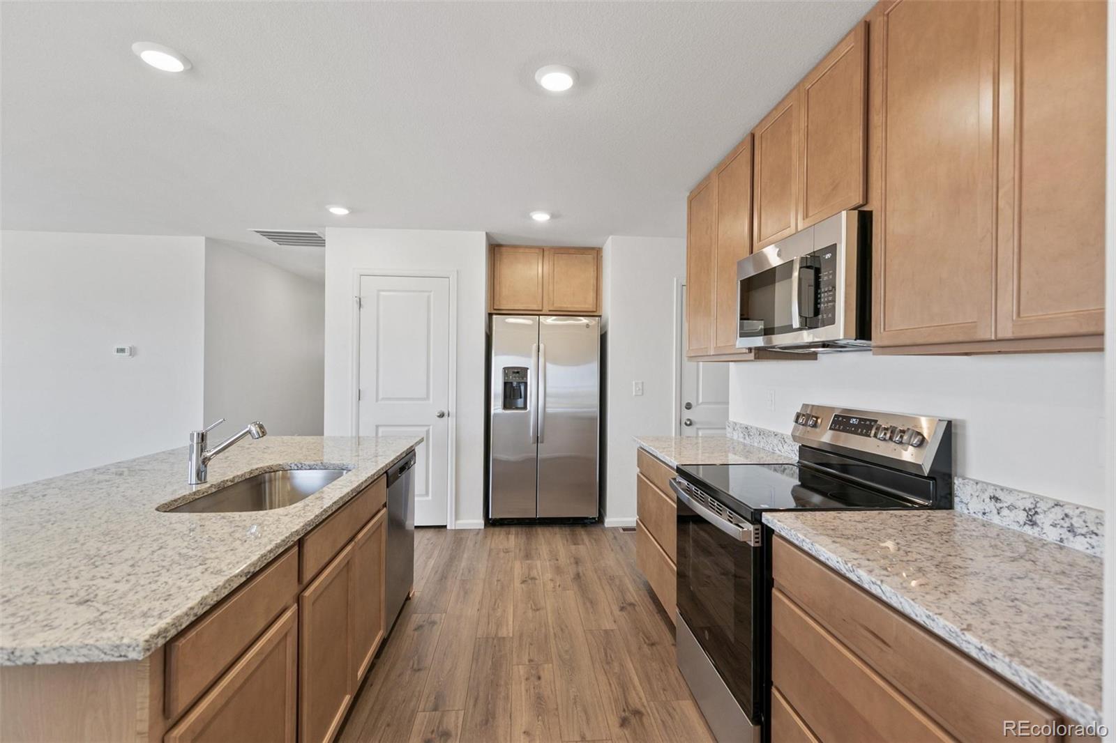 MLS Image #15 for 47357  bluebell avenue,bennett, Colorado