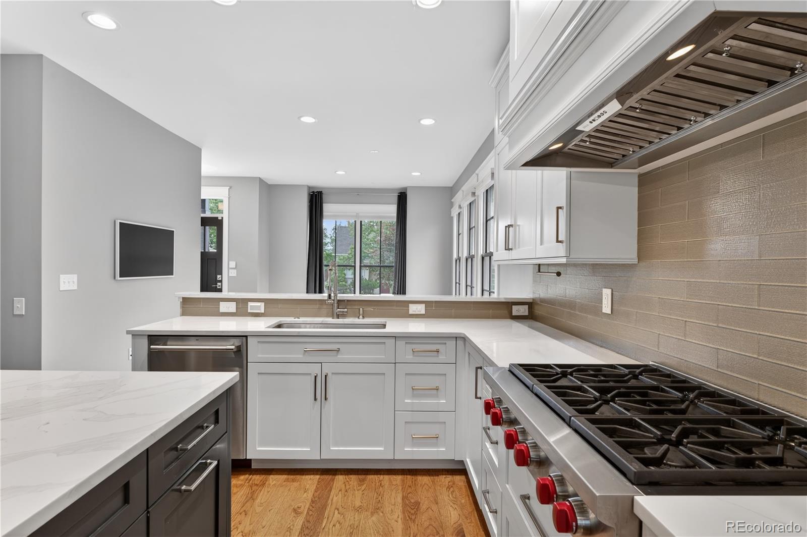 MLS Image #10 for 3317  bryant street,denver, Colorado