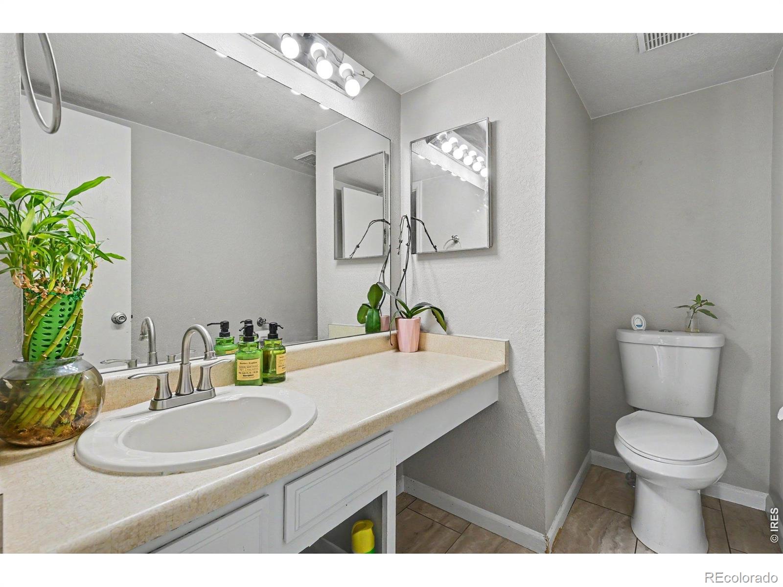 MLS Image #3 for 12195  bellaire street,thornton, Colorado