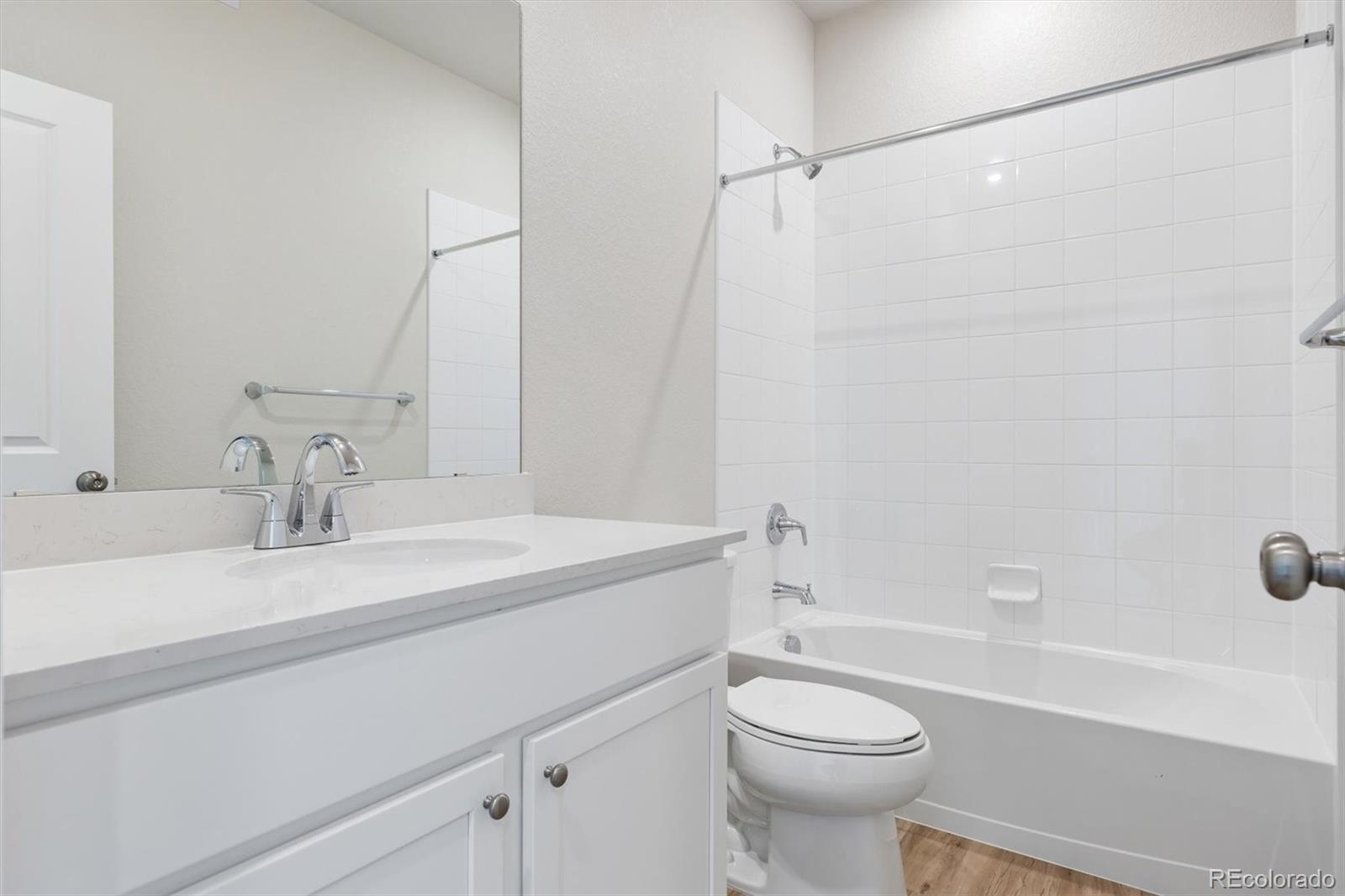 MLS Image #17 for 22729 e 47th drive,aurora, Colorado