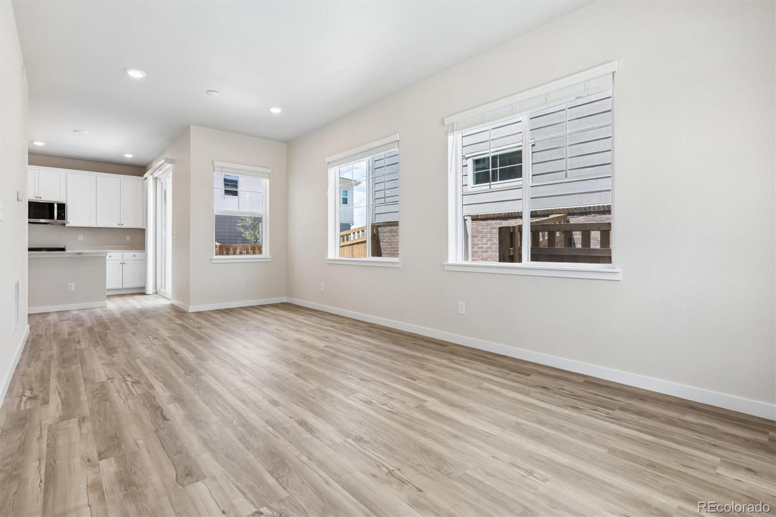 MLS Image #7 for 22729 e 47th drive,aurora, Colorado