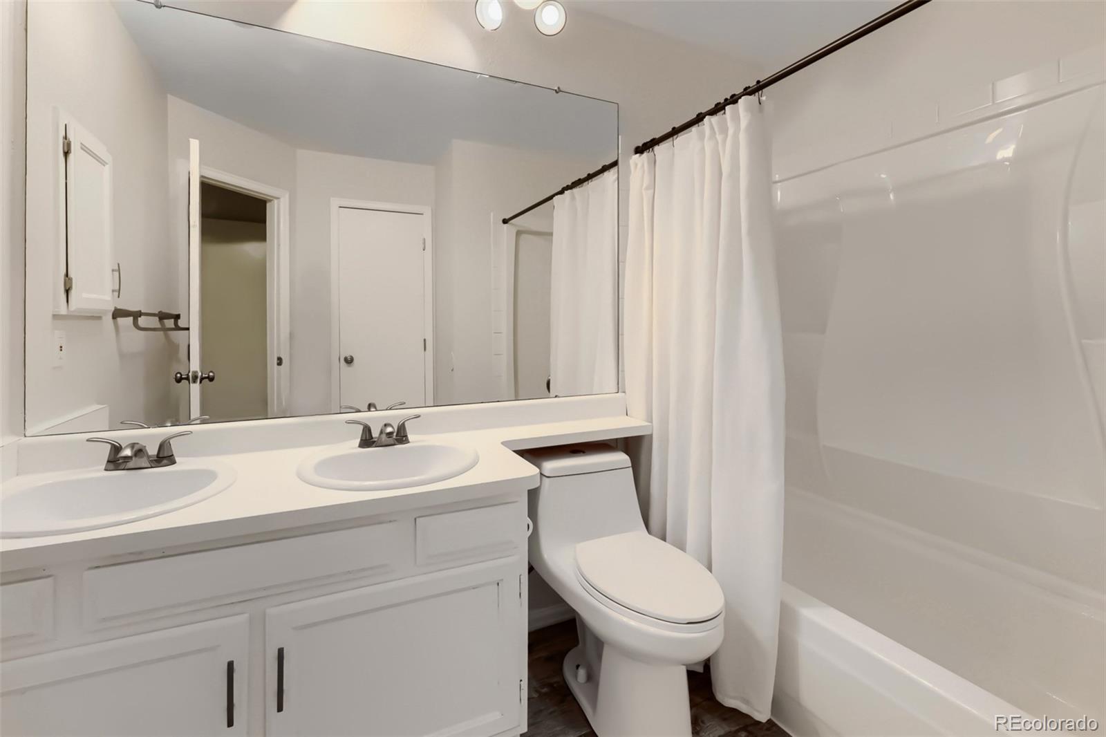 MLS Image #13 for 1811 s quebec way 205,denver, Colorado