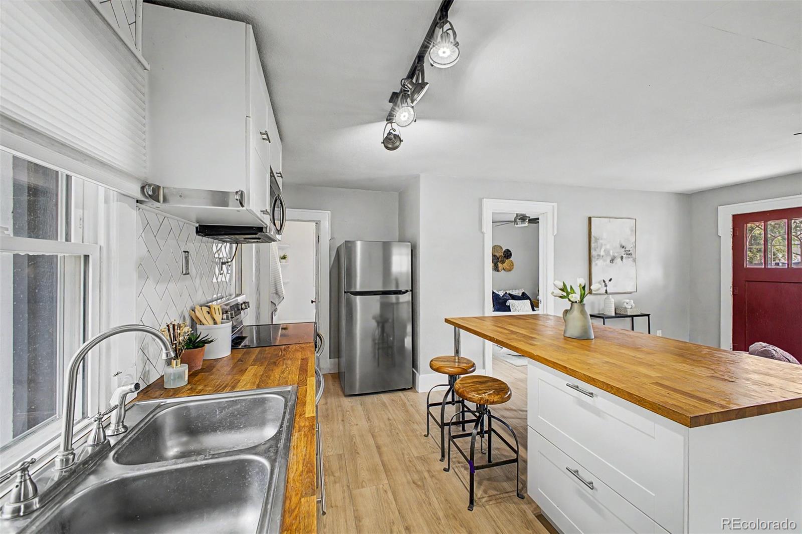 MLS Image #5 for 2963 s fox street,englewood, Colorado