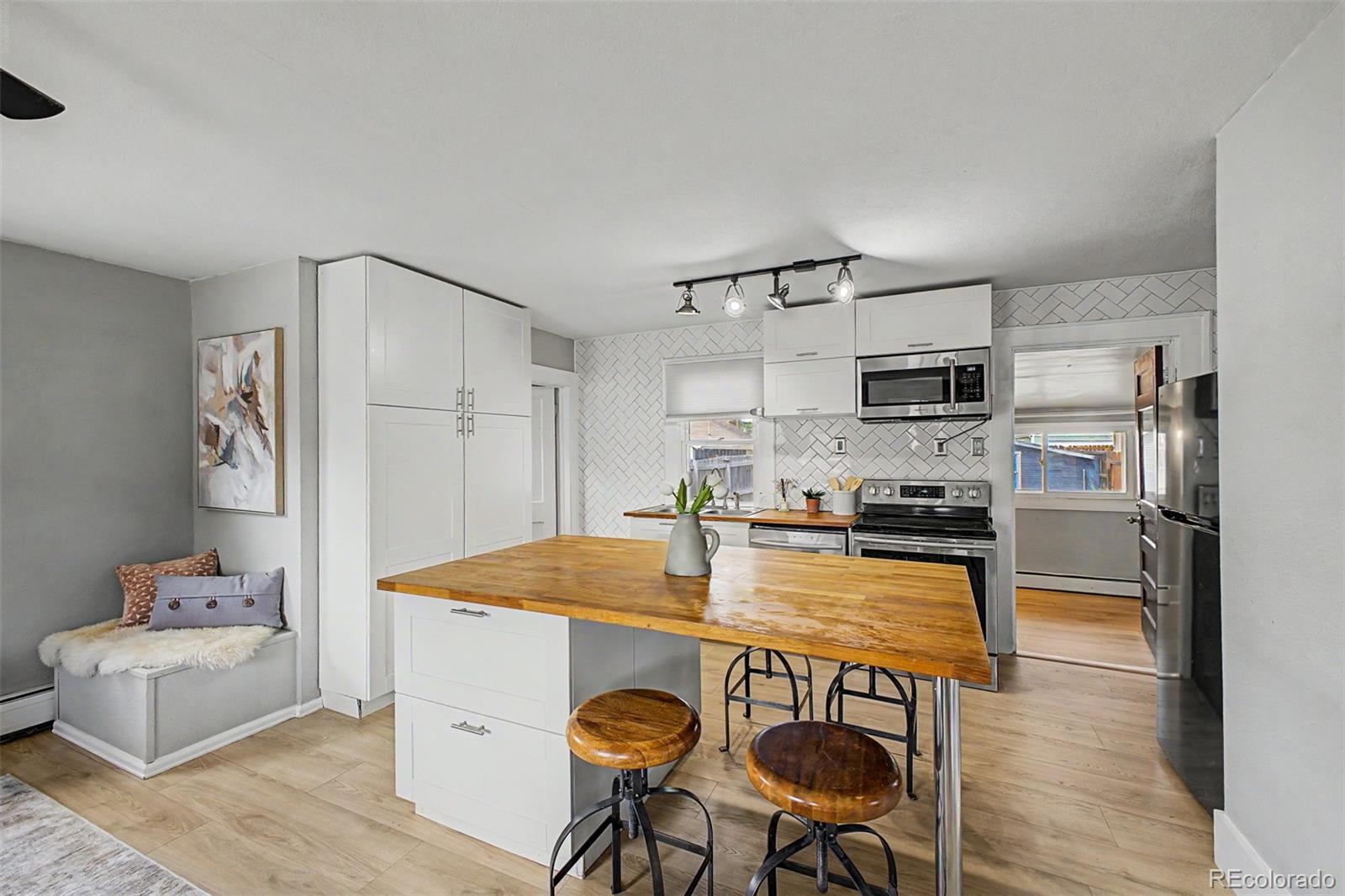 MLS Image #6 for 2963 s fox street,englewood, Colorado