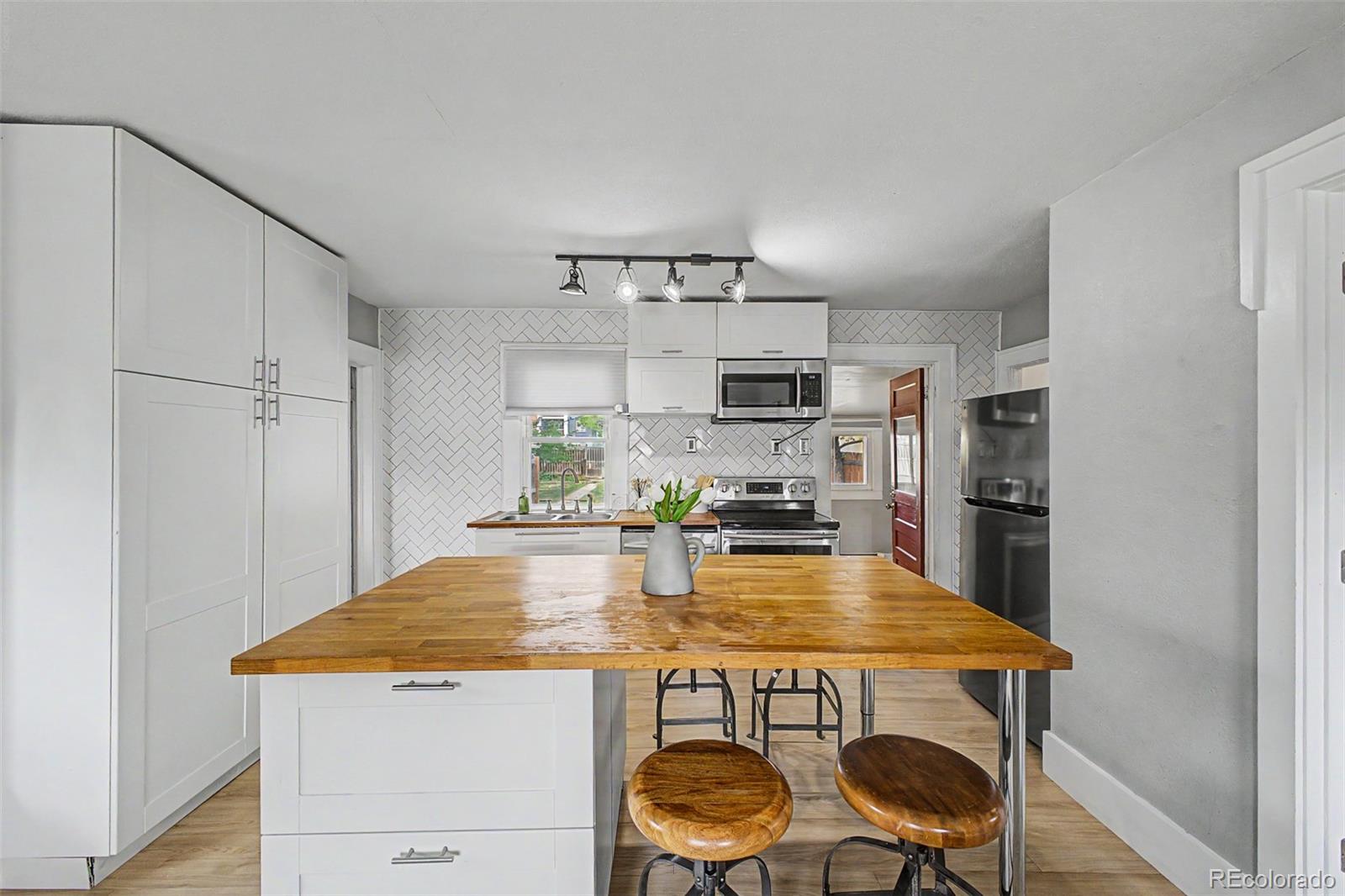 MLS Image #7 for 2963 s fox street,englewood, Colorado