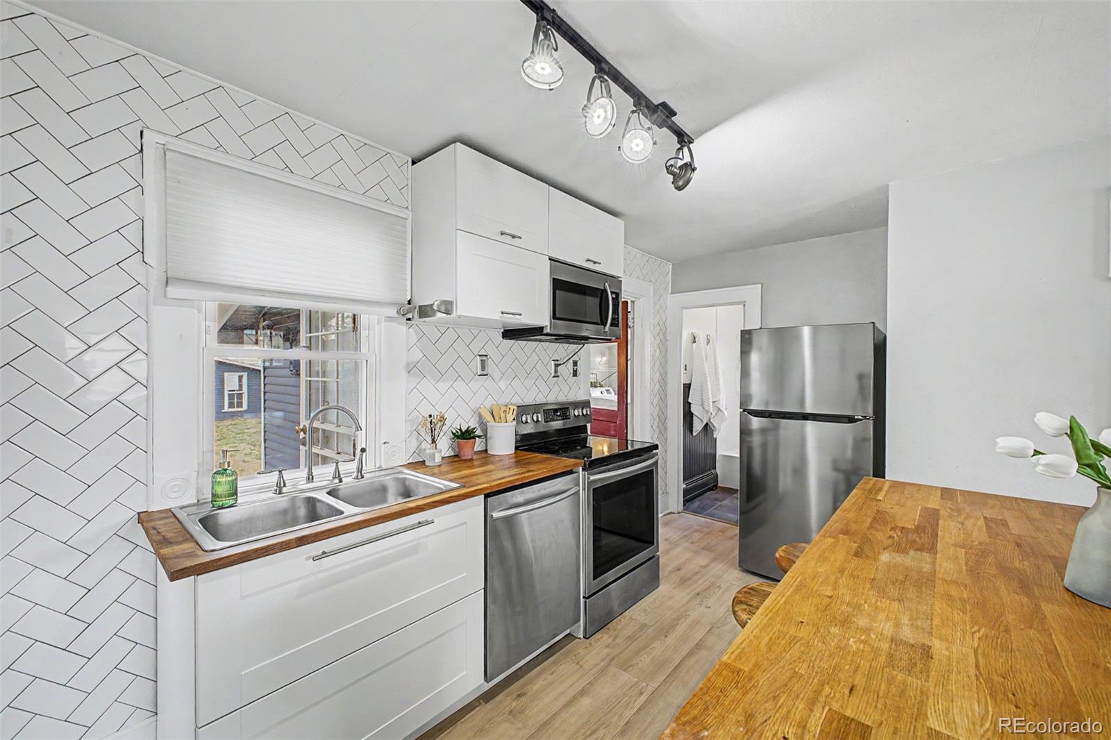 MLS Image #9 for 2963 s fox street,englewood, Colorado