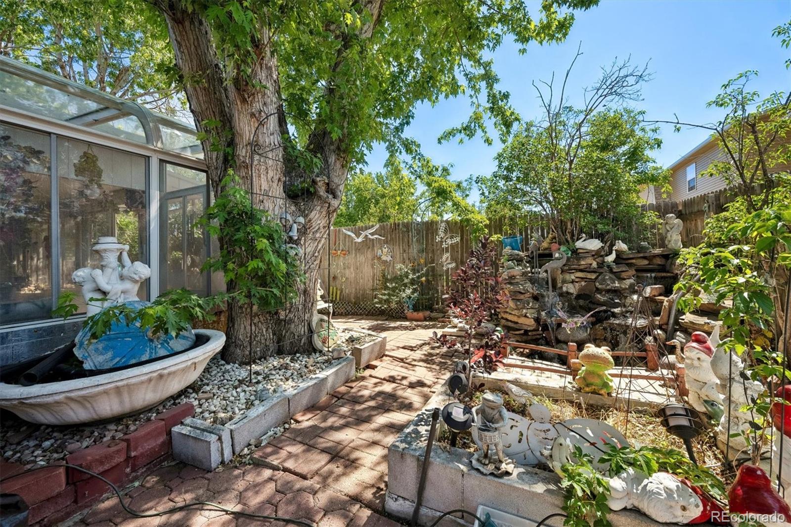 MLS Image #15 for 5014  scranton court,denver, Colorado