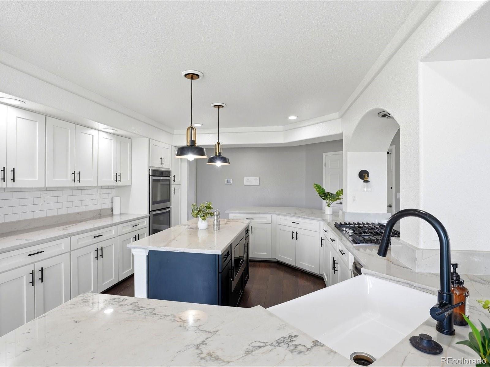 MLS Image #12 for 4603  castle circle,broomfield, Colorado