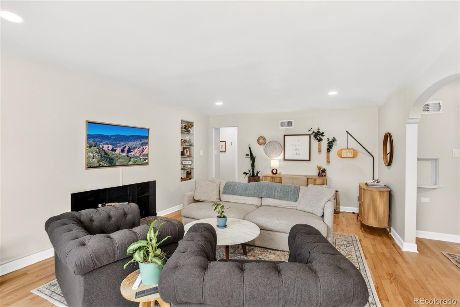 MLS Image #5 for 2732 s downing circle,denver, Colorado