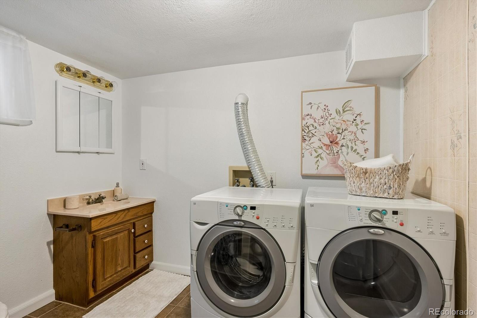 MLS Image #22 for 3912 s cherokee street,englewood, Colorado