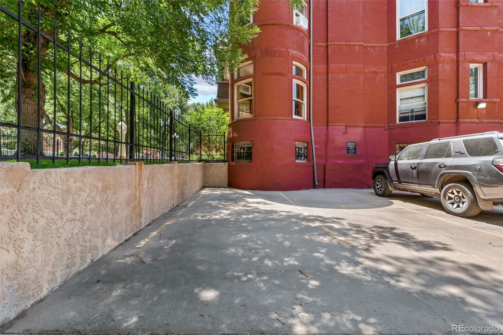 MLS Image #18 for 1165 n pennsylvania street g1,denver, Colorado