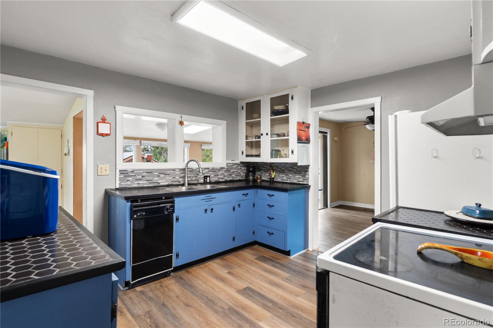 MLS Image #4 for 20  larkspur street,palmer lake, Colorado