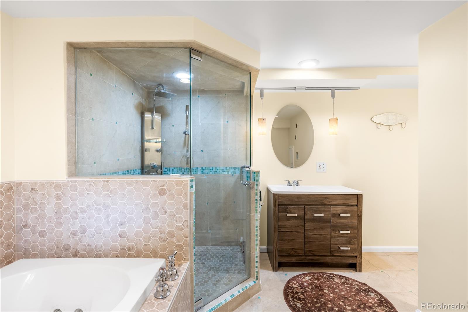 MLS Image #36 for 2716-2718 n vine street,denver, Colorado