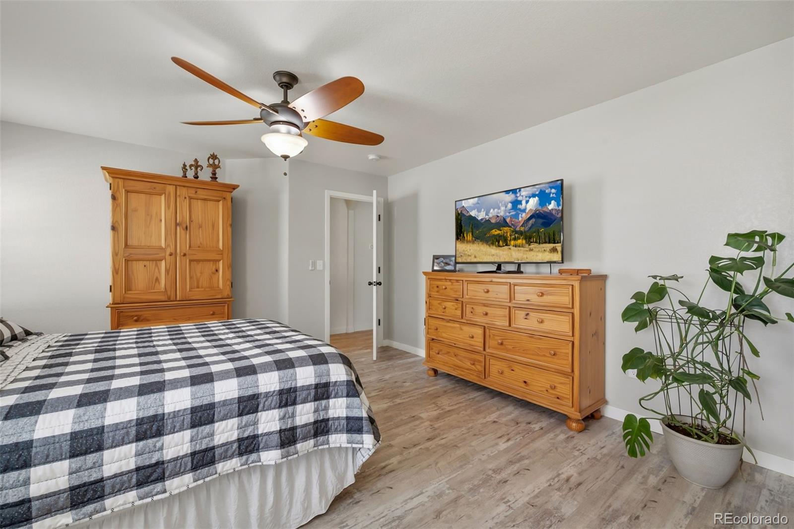 MLS Image #12 for 7541  little fox lane,wellington, Colorado